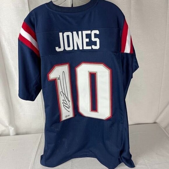 Mac Jones signed autographed New England Patriots custom jersey Beckett - Picture 1 of 4